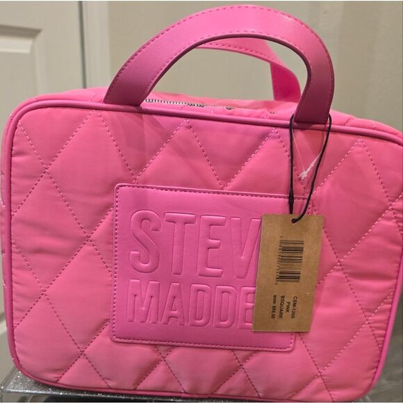 Steve Madden hot Pink Cosmetics Carry Case Bag | eBay Steve Madden Logo Plate Quilted Cosmetic Case- Pink